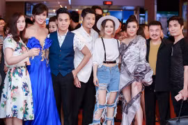 Kim Tuyến diện đầm lộng lẫy dự lễ ra mắt phim tại Hà Nội
