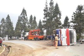 Audio 16-3-2016: Lại xảy ra tai nạn xe khách ở Sa Pa, 1 người chết, hàng chục người bị thương