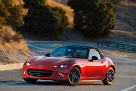Mazda MX-5 Miata có mức tiêu thụ nhiên liệu tiết kiệm hơn 25%