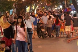 Phố đi bộ - Bảo tồn văn hóa, tinh hoa truyền thống Việt