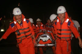 Cứu nạn một thuyền viên người nước ngoài bị liệt trên biển