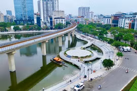 Toàn cảnh hồ Hoàng Cầu sau khi cải tạo nâng cấp