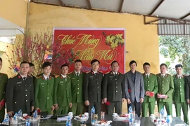 Giám đốc CATP Hà Nội kiểm tra công tác ứng trực của các đơn vị Công an tại huyện Ba Vì