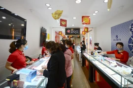 Cửa hàng vàng vắng vẻ trong ngày 'vía Thần tài'