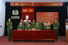 Công an 8 phường quyết tâm "quét" tội phạm đường phố