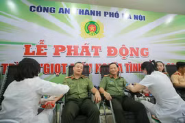 Công an Hà Nội phát động hành trình "Giọt máu nghĩa tình 2022" 