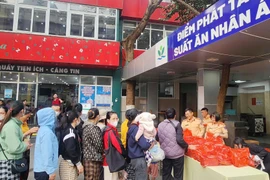 Lan tỏa những hình ảnh đẹp của Cảnh sát giao thông Hà Nội