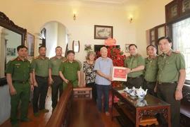 Chăm sóc thương binh, thân nhân liệt sĩ, người có công là vinh dự, trách nhiệm Công an Hà Nội