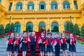 Trường Tiểu học Thăng Long hướng tới 100 năm xây dựng và phát triển