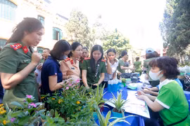 Lan tỏa lối sống xanh qua chương trình “Đổi phế liệu lấy quà”