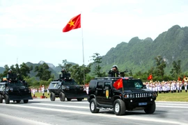 Cận cảnh các khối diễu binh cùng dàn khí tài hiện đại trong buổi hợp luyện sự kiện A80