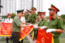 Bế mạc trao giải Hội thi Điều lệnh, quân sự, võ thuật năm 2023 của Công an Hà Nội