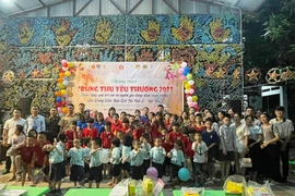 Mang “Trung thu yêu thương" đến với những mảnh đời đặc biệt 