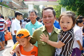 Cuộc sống mới bắt đầu từ những nụ cười và nước mắt