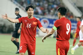 HLV Hữu Thắng nói về "đám trẻ nhà bầu Đức" và tình đồng hương trên tuyển