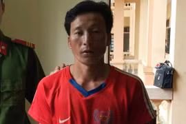 Bị bắt khi đang giao dịch 1 bánh heroin và gần 1000 viên ma túy tổng hợp