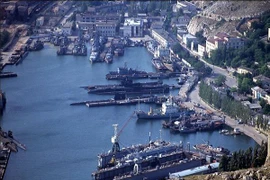 Tổng thống Nga ký sắc lệnh hủy bỏ Bộ các vấn đề Crimea