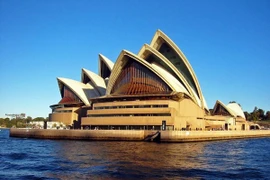Nhà hát Opera Sydney cấm "gậy tự sướng"?