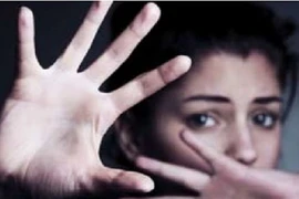 Phạt nặng hành vi kích động tự tử, xúc phạm người khác qua mạng xã hội