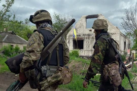 Donetsk cáo buộc quân đội Ukraine sử dụng vũ khí hóa học