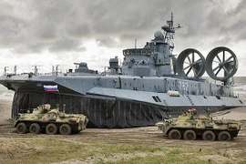 Nga cung cấp cho Trung Quốc các tàu đệm khí Zubr đặt mua tại Ukraine