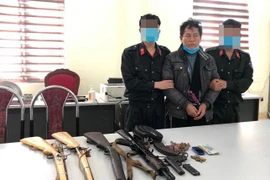 Đối tượng truy nã đặc biệt nguy hiểm "thủ" nhiều súng đạn vừa bị bắt 