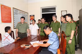 Chiếc xe ô tô phát nổ do bị gài mìn ở Hà Nam