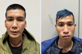 Cặp "bạn tù" rủ nhau "săn" điện thoại xịn của người đi đường