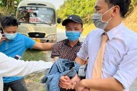 Kẻ giết người ở Vĩnh Phúc đang tìm đường bỏ trốn sang Lào