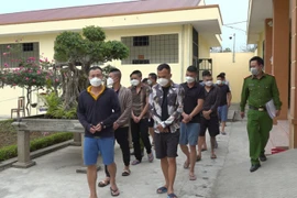 Triệt xóa tụ điểm cờ bạc 'xóc đĩa', bắt 20 đối tượng