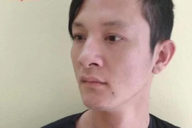 Đi thuê phòng nghỉ, trộm cắp xe máy