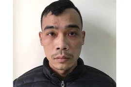 Vừa vào chùa lễ đầu năm, người phụ nữ tá hỏa vì bị trộm tiền trong cốp xe máy