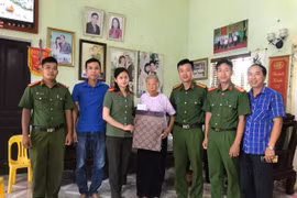 Tôn vinh công lao của thế hệ đi trước và đồng đội