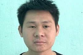 Vào các hội nhóm trên mạng xã hội để lừa đảo chiếm đoạt tài sản