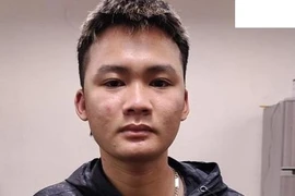 Đang đi giao ma túy cho khách thì bị lực lượng Công an bắt giữ