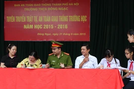 Phối hợp đảm bảo TTATGT tại khu vực cổng trường