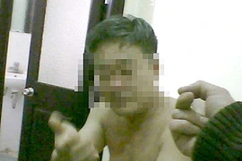 Vu quan hệ bất chính rồi ép viết giấy vay nợ 200 triệu