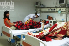 20 du khách ngộ độc thức ăn trong khi đi du lịch