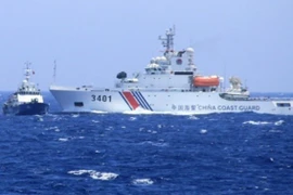 Máy bay cánh bằng Trung Quốc uy hiếp tàu kiểm ngư Việt Nam