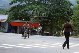 Xe máy “hết đát” tung hoành vùng sơn cước