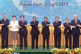 Vì hòa bình, an ninh và phát triển khu vực