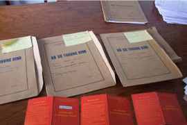 Tạm giam cán bộ làm sai hồ sơ 101 đối tượng chính sách để trục lợi