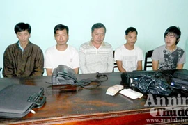 Chặt đứt đường dây lô đề quy mô lớn vùng giáp biên 