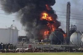Nổ nhà máy hóa chất, 1 người chết, 73 người bị thương