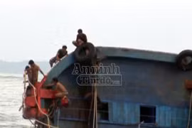 Không thể cứu tàu cá bị chìm ở Hoàng Sa 