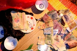 Rủ nhau lên rẫy đánh bạc "trốn" công an