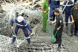 Sập sàn bê tông, 1 người chết, 3 người bị thương