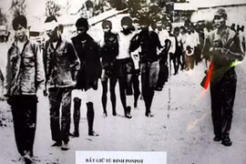 Tiến công vào sào huyệt cuối cùng của quân thù