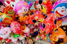 2 người bị bỏng hy hữu vì… bóng bay bị vỡ