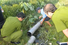 Bắt quả tang doanh nghiệp xả nước thải trực tiếp xuống sông